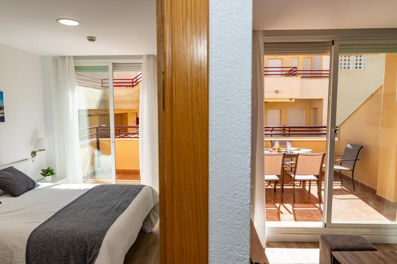 Apartamento Sereno 3 - Piscina, Garaje, Terraza Y Playa Los Canos De Meca Eksteriør billede